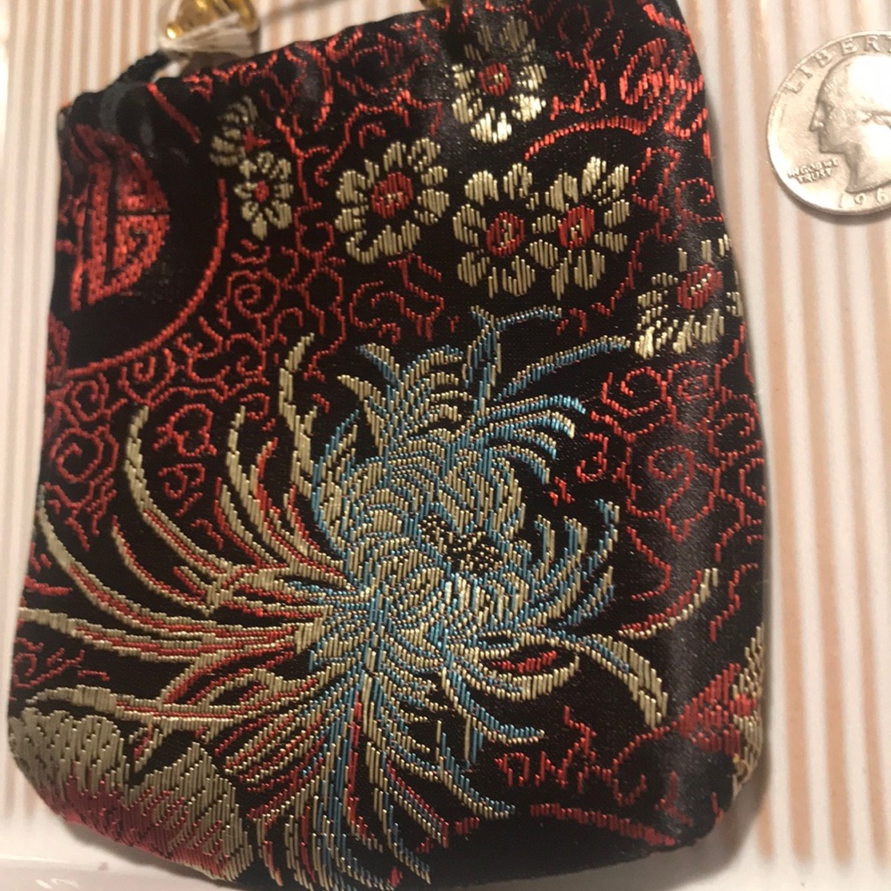 3/ 10$ Absolutely stunning jewelry bag - Picture 3 of 6
